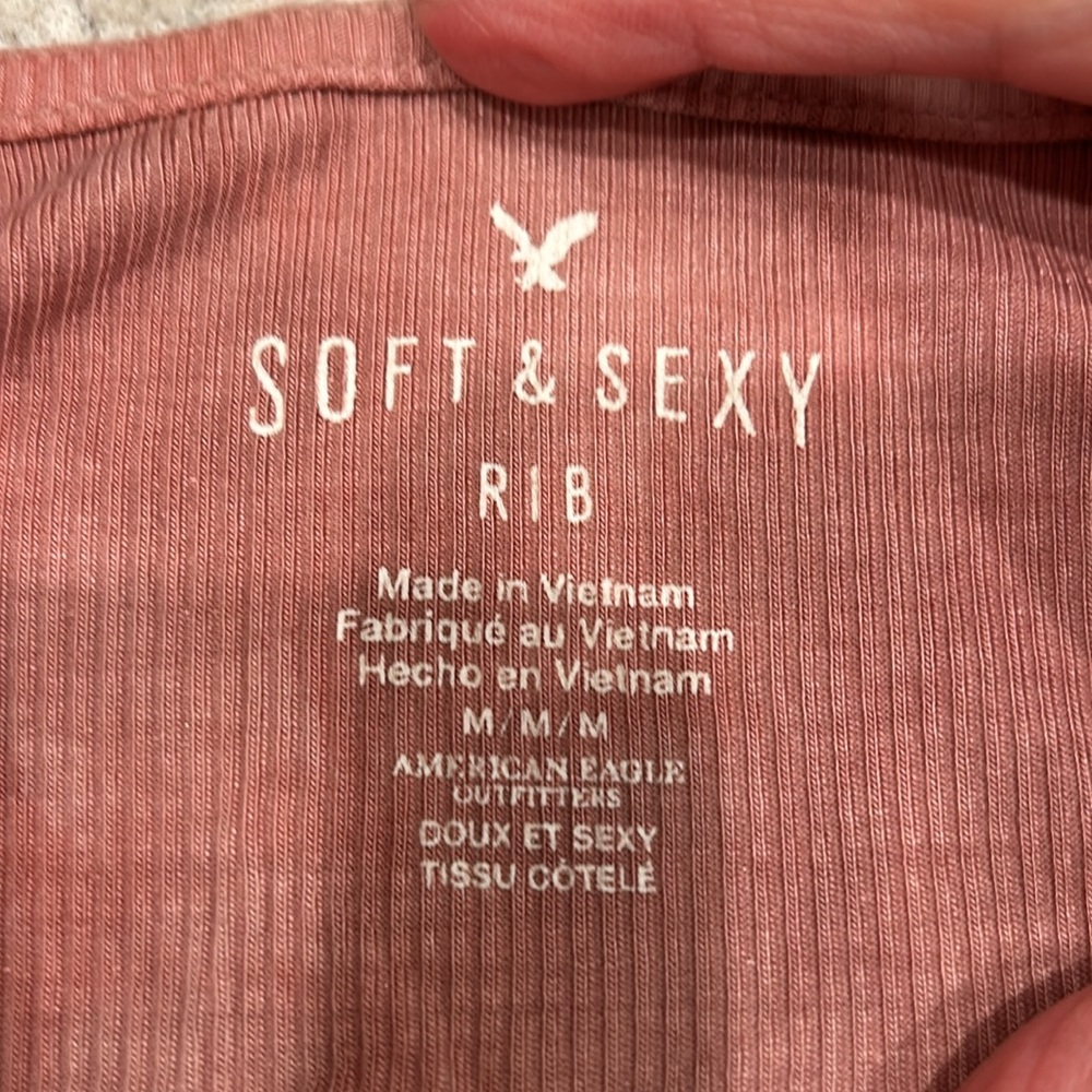 American Eagle Outfitters soft & sexy ribbed shirt - Picture 5 of 5